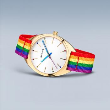 Bering Damenuhr Classic 127220-36-334