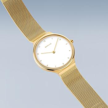 Preview: Bering Damenuhr Ultra Slim 18434-334