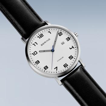 Preview: Bering Herrenuhr Titanium 18640-404