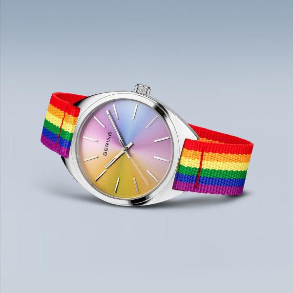 Bering Damenuhr Classic 127220-36-009