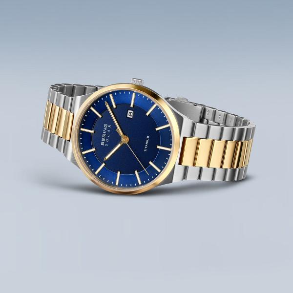 Bering Herrenuhr Titanium 14439-717