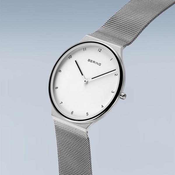 Bering Damenuhr Ultra Slim 18440-004