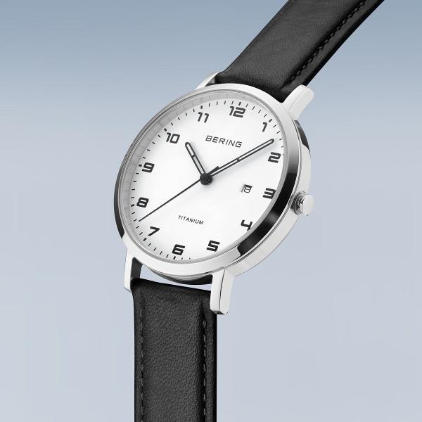 Bering Damenuhr Titanium 18634-404